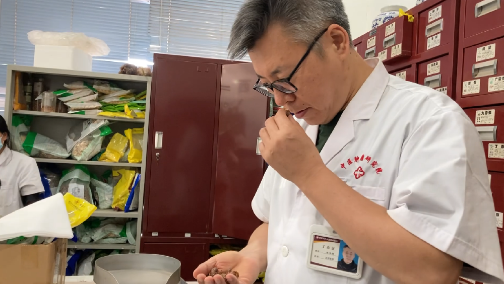 成都海大中医肿瘤医院陈中刚主任